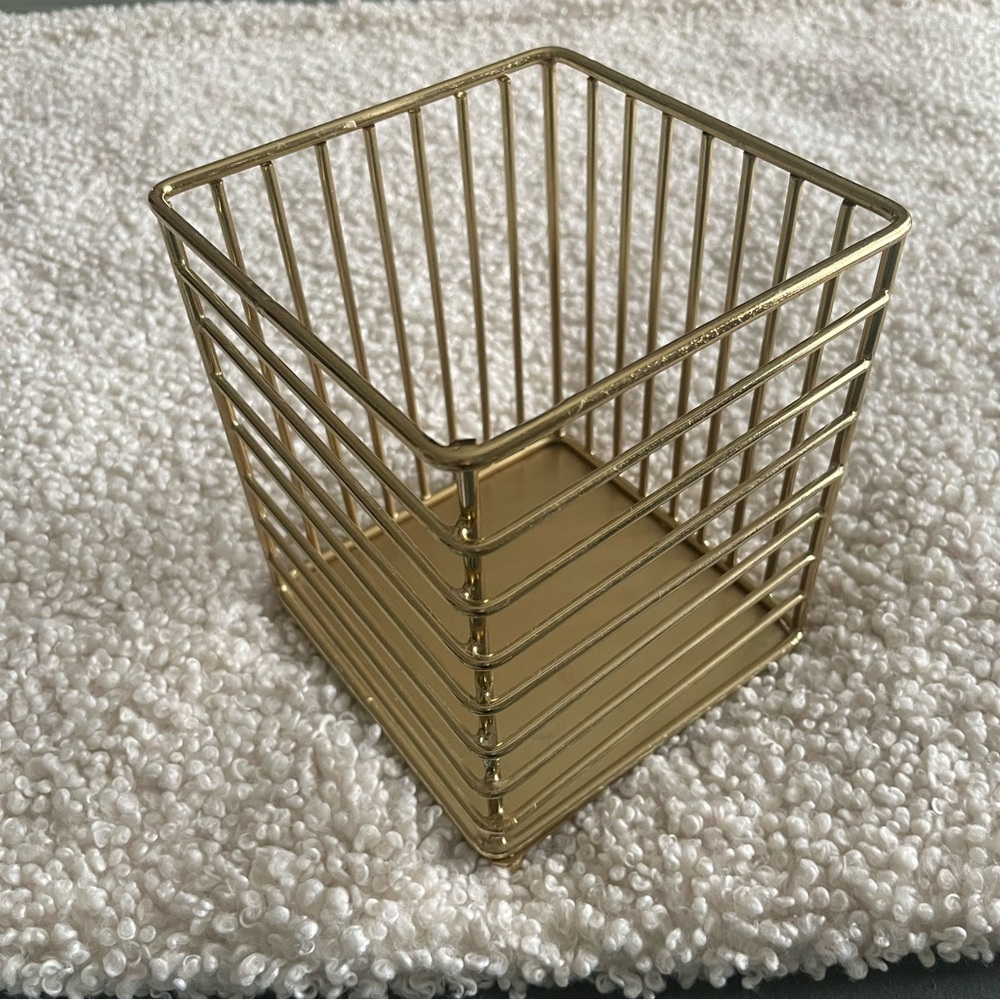 Gold metallic kitchen utensil holder